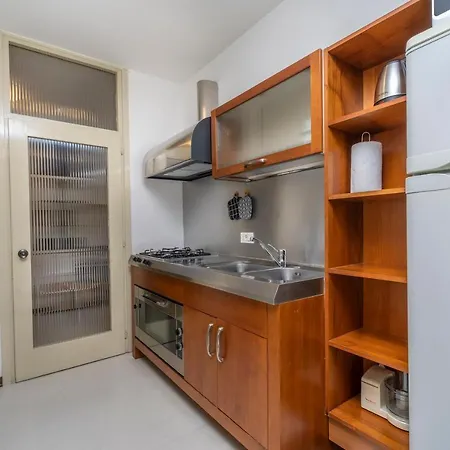 Guesthost - Udine's Heart Apartamento *